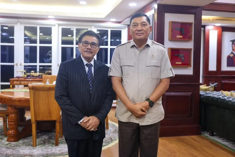 Sjafrie Sjamsoeddin dan Duta Besar Sitompul Bahas Kerja Sama Militer