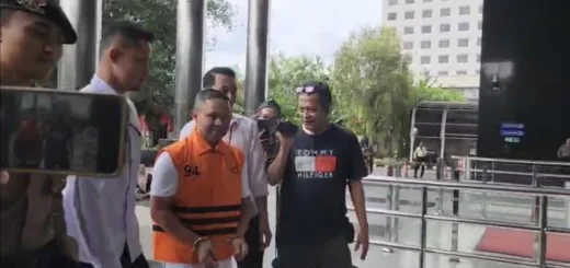 Drone Misterius Muncul di Rumah Gubernur Riau Sebelum Penangkapan KPK