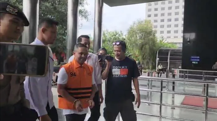 Drone Misterius Muncul di Rumah Gubernur Riau Sebelum Penangkapan KPK