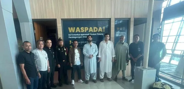 Imigrasi TPI Jambi Deportasi WNA yang Menyalahi Izin Tinggal