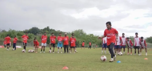 Evan Dimas Meriahkan Festival Sepak Bola Rakyat di Labuan Bajo