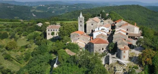 Deretan Kota Terkecil dan Paling Aneh di Dunia