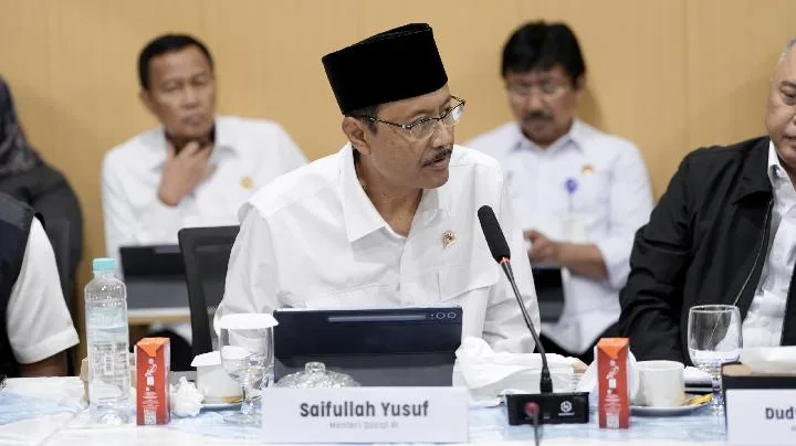 Mensos Akui Banyak Keluarga Miskin Belum Terdata, Soroti Kasus Siswa SD Tewas di NTT