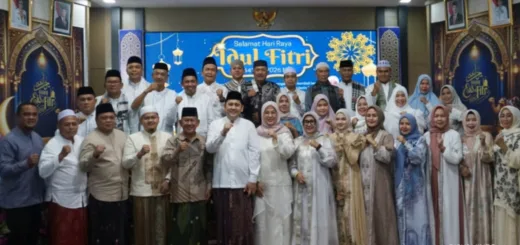 Suasana Hangat Open House Idulfitri di Rumah Dinas Bupati Merangin