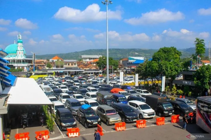 rus Balik Membludak di Pelabuhan Ketapang–Pelabuhan Gilimanuk