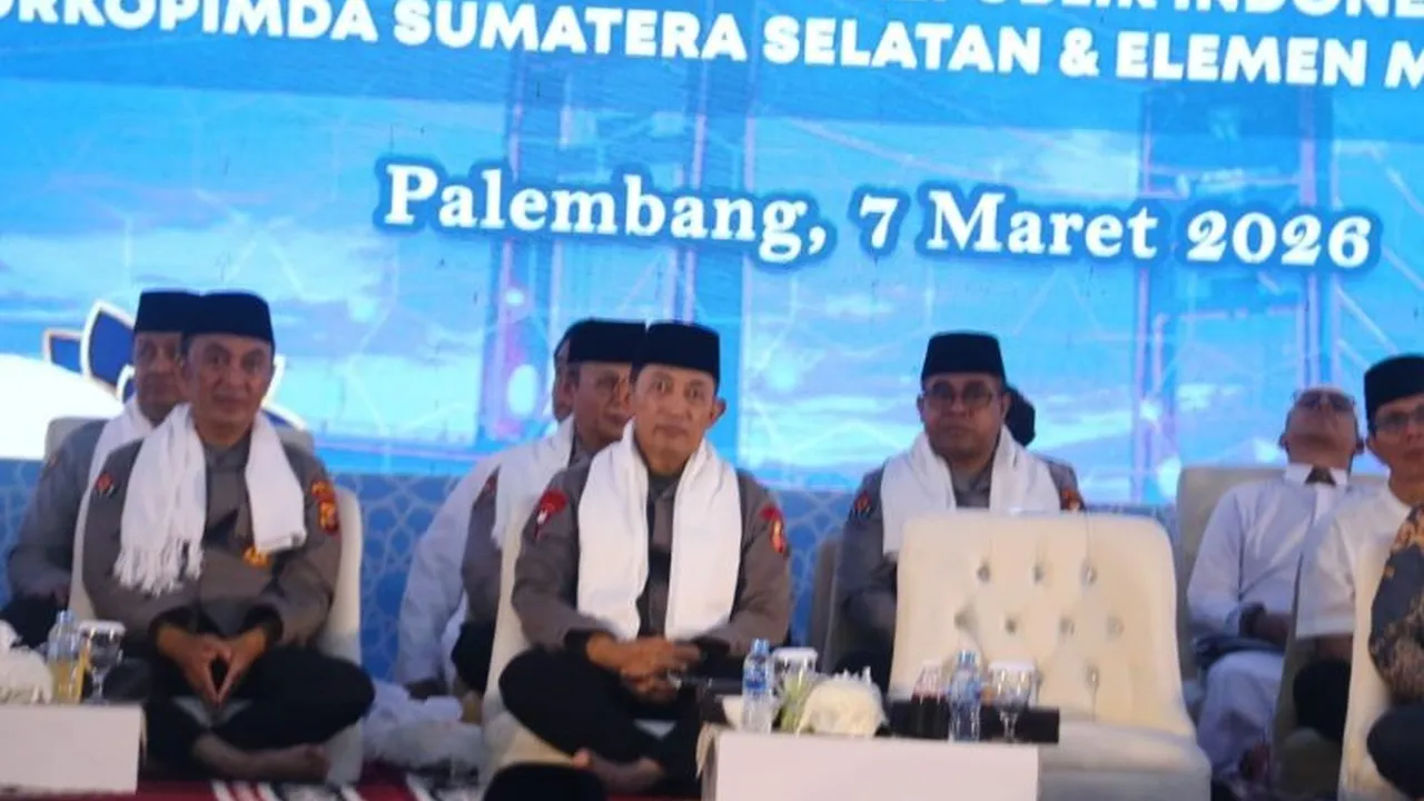 Kapolri Listyo Sigit Ajak Masyarakat Perkuat Persatuan di Tengah Gejolak Global