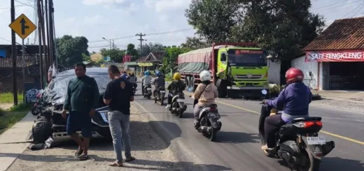 Kecelakaan Beruntun di Jalur Blora–Cepu, Dua Pengendara Motor Luka Berat