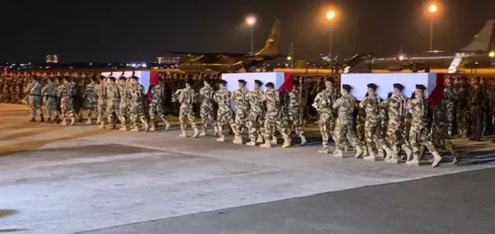 Tangis Iringi Kepulangan 3 Prajurit TNI, Prabowo Subianto Hadiri Upacara di Soetta