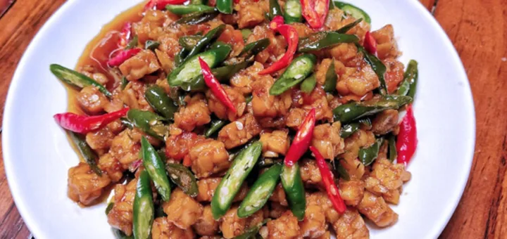 Dari Dapur Rumah ke Kafe, Tempe Oseng Kecap Makin Naik Kelas