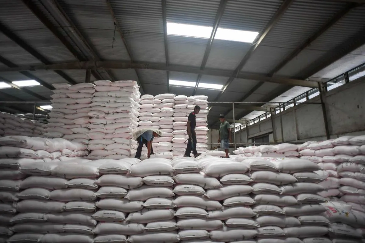Jelang Musim Tanam II, Stok Pupuk Subsidi di Indramayu, Karawang, Subang Terkendali