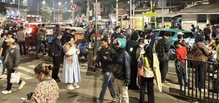 Ratusan Penumpang KRL Tertahan di Manggarai Usai Insiden Tabrakan Kereta di Bekasi Timur