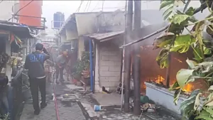 Kebakaran Hanguskan 25 Rumah di Komplek Asrama Polri Ciledug