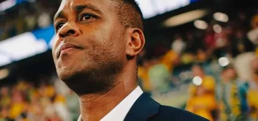 Patrick Kluivert Dipastikan Kembali ke Indonesia untuk Clash of Legends 2026