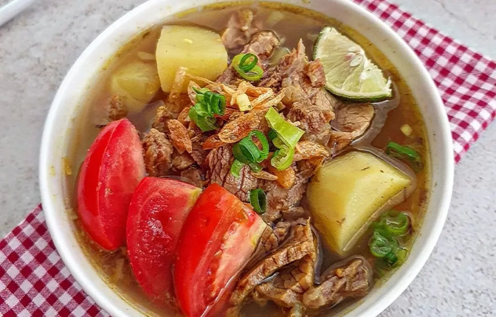 Racikan Rempah Nusantara Jadi Kunci Soto Daging Bertahan di Tengah Persaingan Kuliner