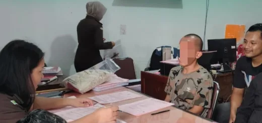 Dua Tersangka Pengancaman dan Penganiayaan Berat Resmi Diserahkan ke Kejari Sarolangun