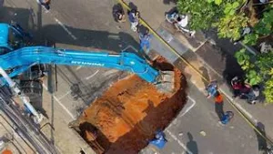 Perbaikan Jalan Ambles Lenteng Agung Telan Rp380 Juta, Ditargetkan Tuntas 12 Hari