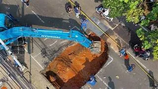 Perbaikan Jalan Ambles Lenteng Agung Telan Rp380 Juta, Ditargetkan Tuntas 12 Hari