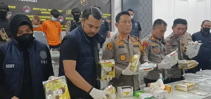 Polda Jambi Ungkap Jalur Narkoba Riau–Jambi, 20 Kg Sabu dan Ribuan Ekstasi Disita