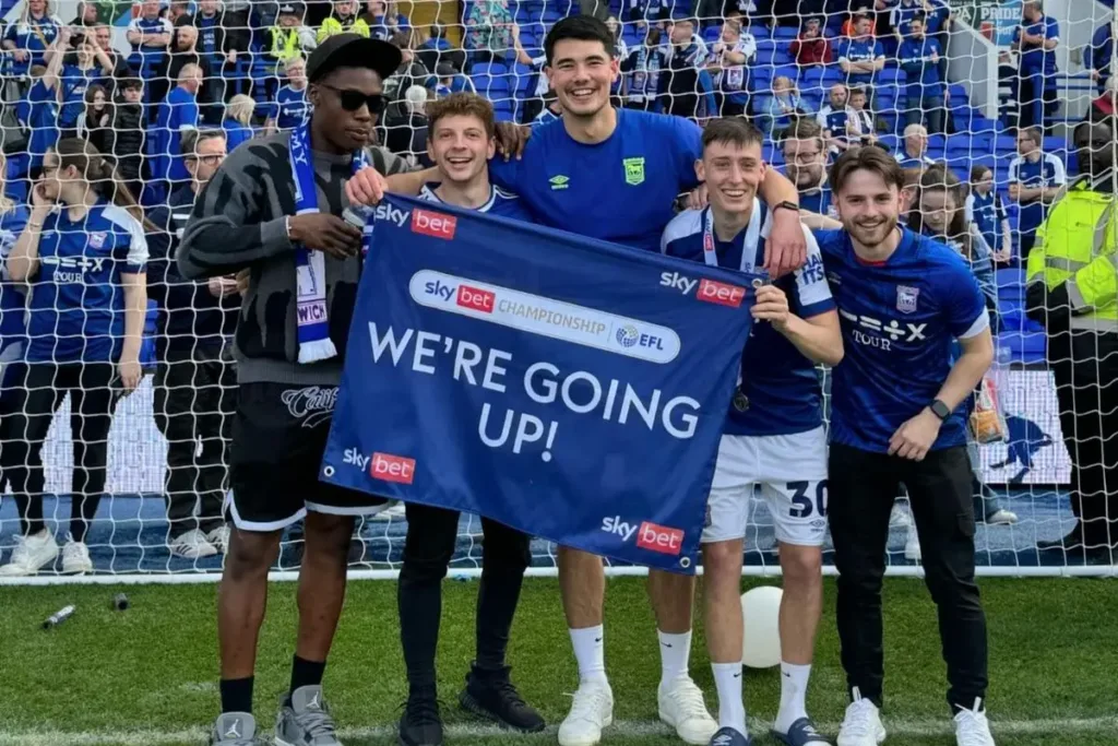 Ipswich Town Naik Kasta, Elkan Baggott Berpeluang Jadi Pemain Indonesia Pertama di Liga Premier