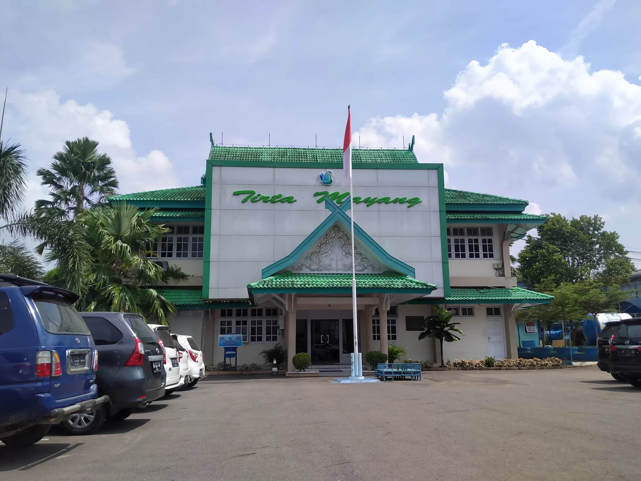 Korupsi Bahan Kimia Rp4,4 Miliar di Tirta Mayang, Tiga Tersangka Resmi Dilimpahkan ke Kejari Jambi