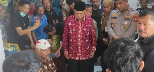 Ribuan Layanan Sosial Disalurkan di RSUD MHA Thalib, Wawako Azhar Hamzah Tinjau Langsung Pelaksanaan Baksos