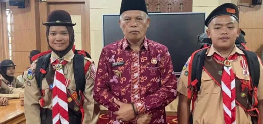 Lepas Kontingen Pramuka ke Jamda Jambi 2026, Azhar Hamzah: Harumkan Nama Sungai Penuh