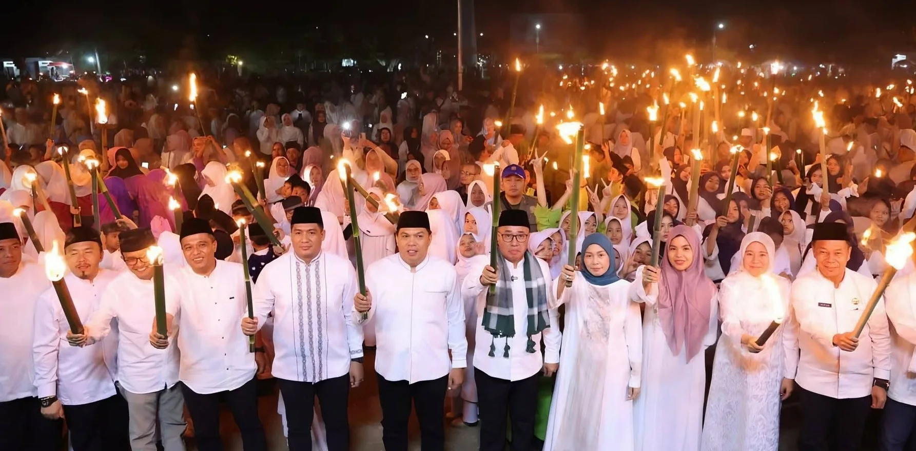 Cahaya Obor di Sungai Penuh, Ribuan Warga Sambut Tahun Baru Islam dengan Semangat Hijrah