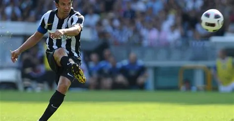 Del Piero Turun Tangan! Siap Selamatkan Klub Italia Rimini FC dari Kebangkrutan