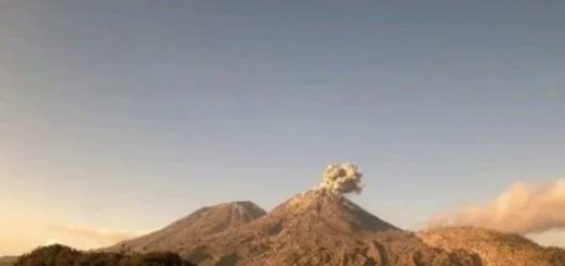 Erupsi Beruntun Tiga Gunung Api Guncang Indonesia Timur, Status Siaga Ditetapkan