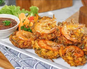 Bakwan Udang Kian Populer, Camilan Tradisional yang Tak Lekang oleh Waktu