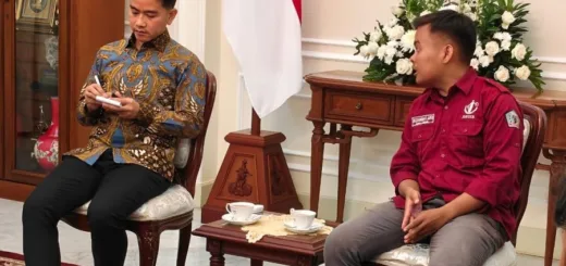 Gibran Akui Ada Kekurangan, Tapi Siap Tampung Kritik,Mahasiswa Terhadap program Pemerintah
