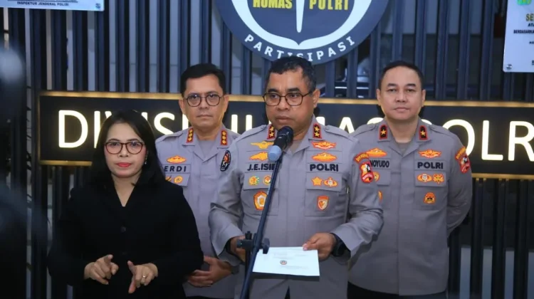 Kapolri Rombak Jajaran, Ratusan Perwira Termasuk Kapolda dan Kapolres Bergeser