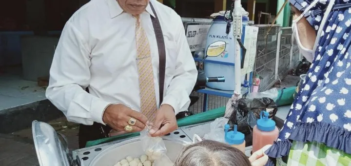 Harga Tepung Terigu Naik,Pedagang Bakso Pentol Bingung Naikkan Harga
