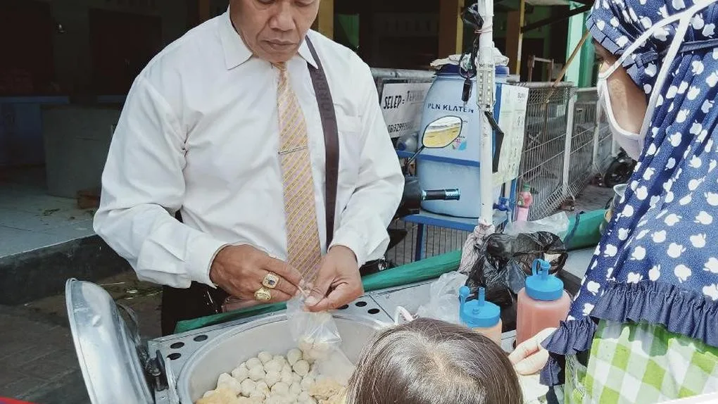 Harga Tepung Terigu Naik,Pedagang Bakso Pentol Bingung Naikkan Harga