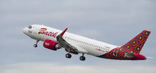 Insiden Power Bank Berasap di Udara, Batik Air Tegaskan Larangan Cas HP Selama Penerbangan