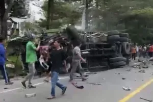Kecelakaan Beruntun di Sibolangit, Satu Tewas, Jalur Medan-Berastagi Lumpuh Total