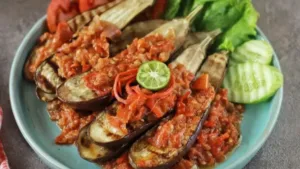 Terong Bakar Penyet Sambal Pedas,Menu Rumahan Favorit yang Lezat dan Sehat