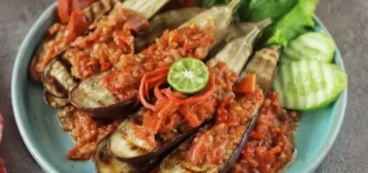 Terong Bakar Penyet Sambal Pedas,Menu Rumahan Favorit yang Lezat dan Sehat