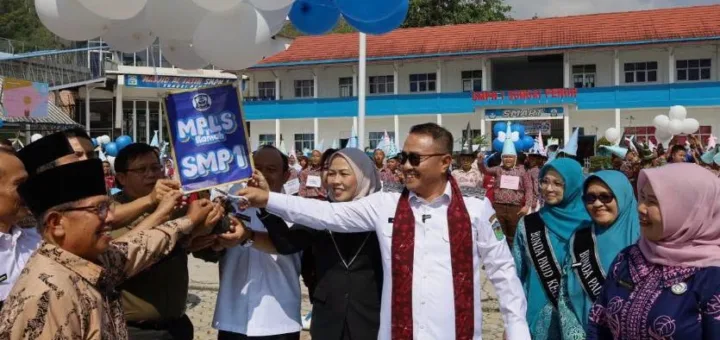 Wali Kota Alfin Pastikan MPLS Ramah Bebas Perundungan, Tinjau Langsung Sejumlah Sekolah