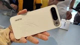 Realme 16 Series 5G Resmi Hadir di Indonesia, Usung Kamera AI 200MP