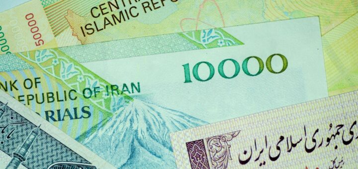 Rial Iran Ambruk,1 Dolar Tembus 2 Juta Rial, Warga Makin Tercekik