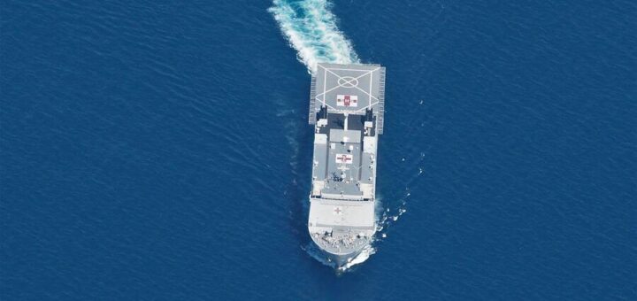 TNI AL Turunkan 3 Kapal Perang,Helikopter Bantu Korban Gempa Flores