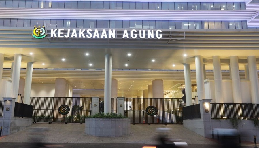 Kepala Pusat Penerangan Hukum (Kapuspenkum) Kejagung Anang Supriatna Sumber: https://nasional.kompas.com/read/2026/09/18/18244751/kejagung-sita-11-mobil-terkait-kasus-korupsi-pt-psmi. Membership: https://kmp.im/plus6 Download aplikasi: https://kmp.im/app6